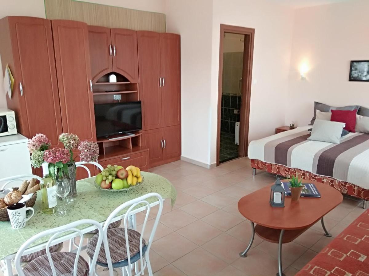 Yellow Apartmanhaz Bük 外观 照片